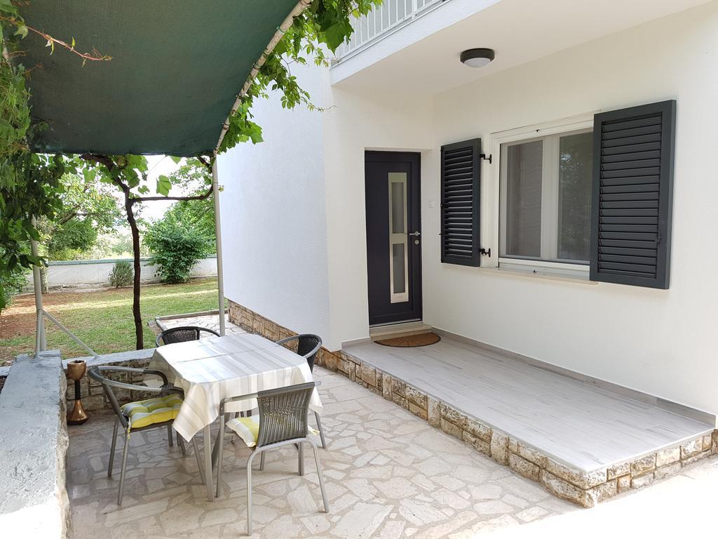 Villa Rosa With Yard And Children'S Playground Тар Экстерьер фото